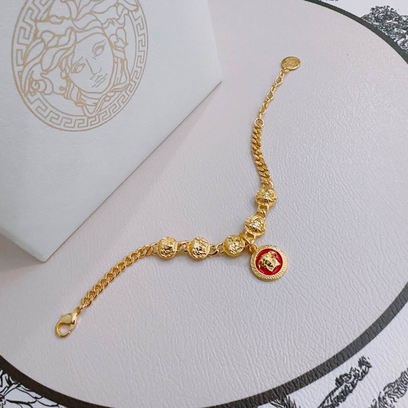 Versace bracelet lyx341